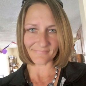 Meet your Posher, Stefanie